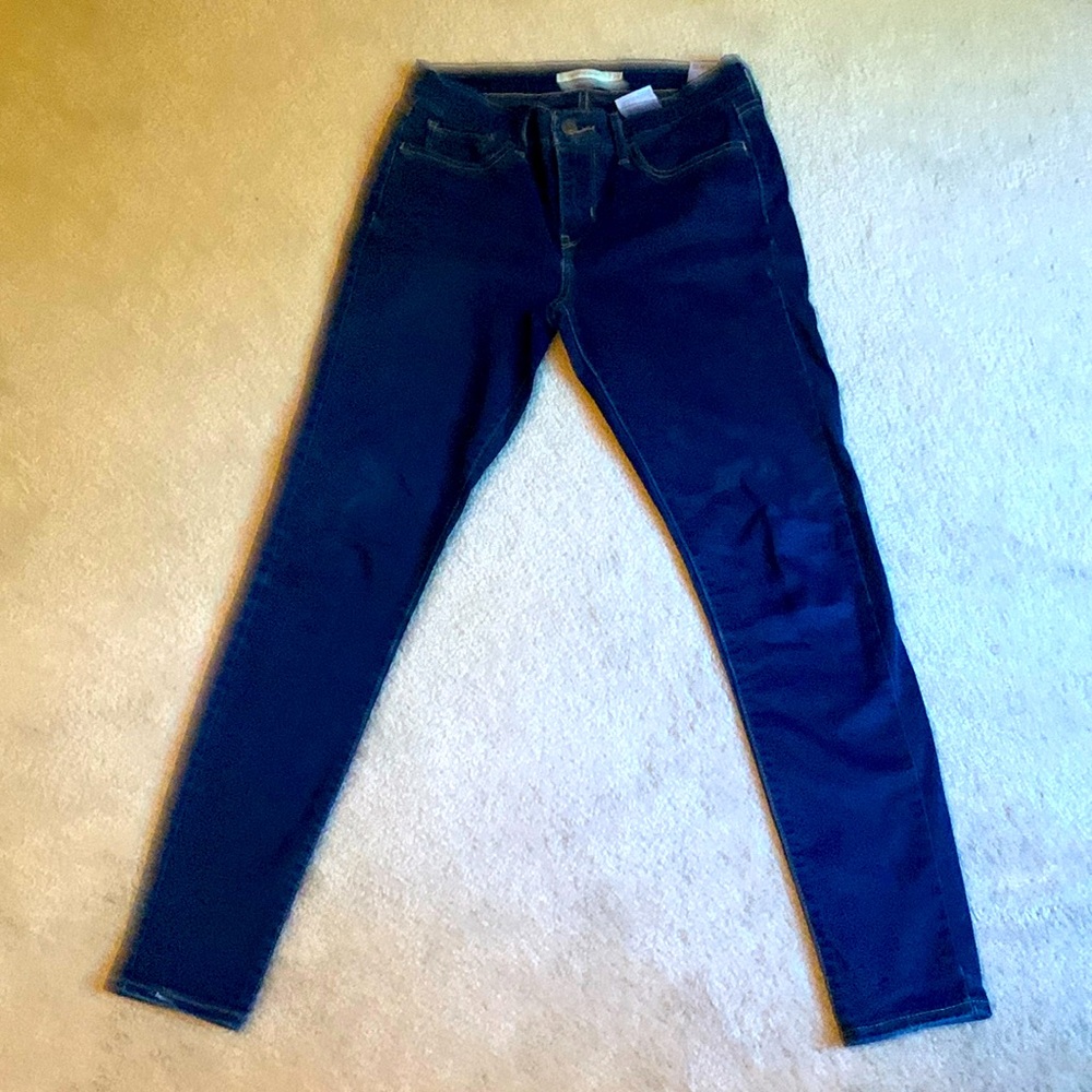 Levi’s 710 Super Skinny Size 28/28